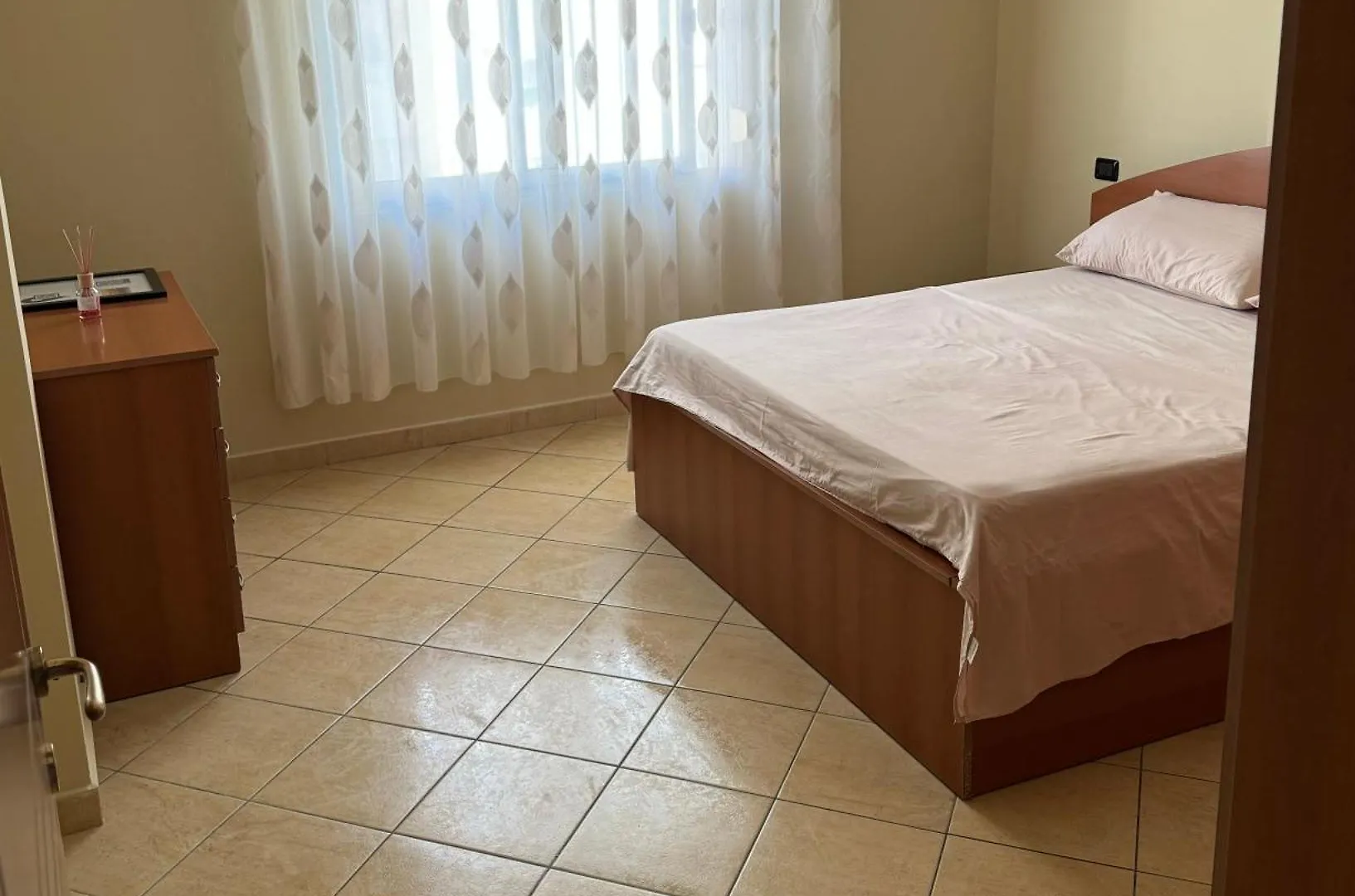 Joe Coastal Escape Apartment Golem  0*, Golem (Tirana)